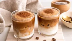 Ako správne pripraviť dalgona kávu a prečo sa stala populárnou na celom svete?